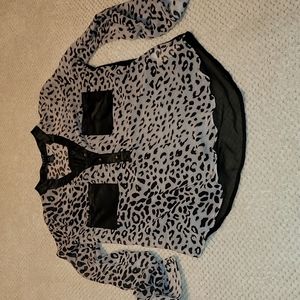 ⭐ 3 for $15 nwot Tiger Print and faux leather shirt